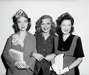 Lillian and Dorothy Gish with Susanna Foster