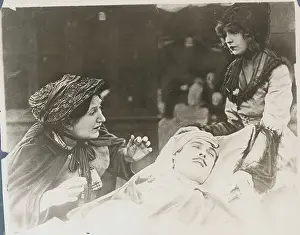 Worry Prints: Lillian Gish in The Birth Of A Nation