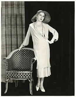 Outfit Prints: Lilyan Tashman Posing In Beige Crepe