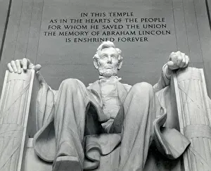 Lincoln by Daniel Chester French
