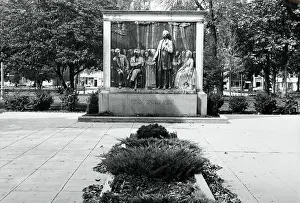 Quincy Prints: Lincoln/Douglas Debate Monument, Quincy