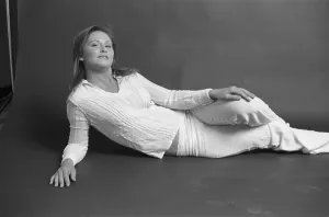 Porn Prints: Linda Lovelace Portrait session