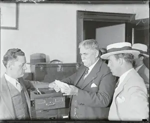 Trenton Prints: Lindbergh Trial Witness at Federal Office