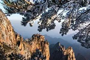 Images Dated 20th January 2017: lion peak view point, Huangshan (Yellow Mountains), Eastern China