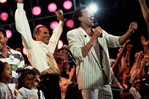 Iconic Concert Prints: Celebrate the Unforgettable Music Event That United the World: Lionel Richie At Live Aid
