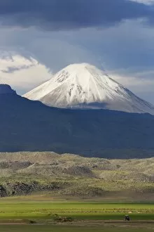 Images Dated 22nd May 2014: Little Ararat, Mount Sis or Lesser Ararat, Kucuk Agri Dagi, Dogubayazit, Dogubeyazit, Dogubeyazit