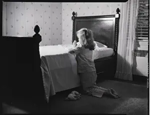 Reverence Prints: Little Girl Saying Bed Time Prayers