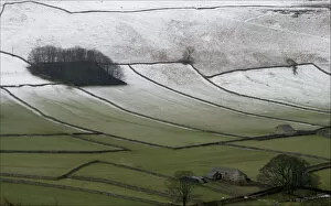 Terry Roberts Landscape Photography Collection: Littondale winter