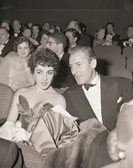 Liz Taylor with Hubby Wilding at Premiere
