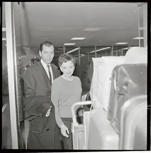 Liza Minnelli and Peter Allen Arriving in Airport