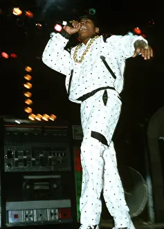 ll-cool-j-performing-41272513.