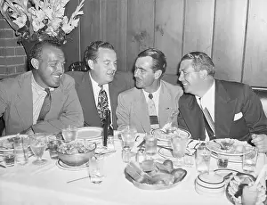 Dining Prints: Lloyd Mangrum Dining With Friends