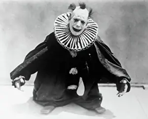 Squatting Prints: Lon Chaney in He Who Gets Slapped