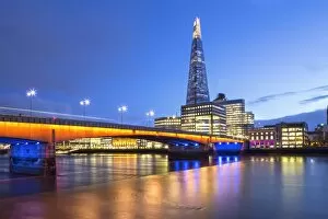 Images Dated 13th January 2014: London Bridge