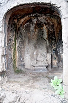 Images Dated 15th May 2009: Longmen Grottoes Luoyang Henan China