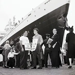 Longshoremen Strike Before Ship on Dock