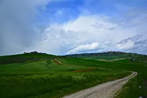 Looking at Pienza from Val d Orcia