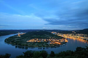 Curve Collection: Loop of the River Rhine at Boppard, Germany