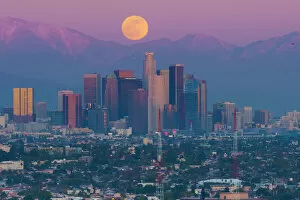 Images Dated 8th January 2012: Los Angeles Skyline, California