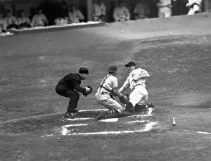 Umpire Prints: Lou Gehrig Sliding Into Homeplate