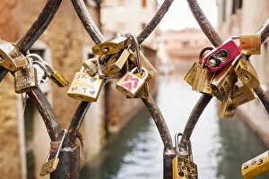 Images Dated 4th February 2015: Love locks on a bridge in Venice, Italy
