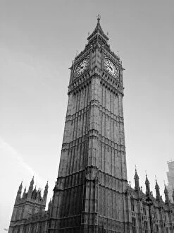 Images Dated 25th May 2013: Low Angle View Of Big Ben Against Sky