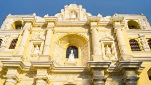 Antigua Western Guatemala Gallery: Low angle view of facade at Colonial church of Nuestra SeAnora de la Merced, Antigua, Guatemala