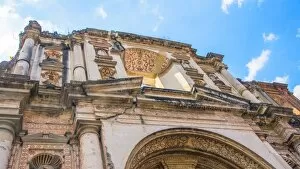 Images Dated 27th January 2017: Low angle view of Ruins of Church and Convent of Society of Jesus (Antigua Guatemala)