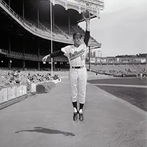 Fielding Prints: Luis Aparicio Jumping