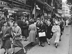 Lunchtime Shoppers