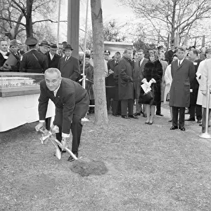 Digging Prints: Lyndon Johnson Breaking Ground