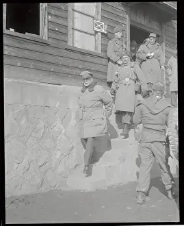 MacArthur and Ridgway Descending Steps