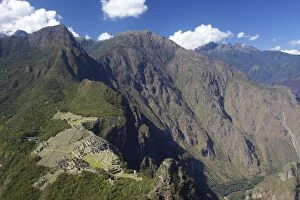 Images Dated 28th September 2009: Machu Picchu viewed from Huayna Picchu, UNESCO World Heritage Site, Aguas Calientes, Peru