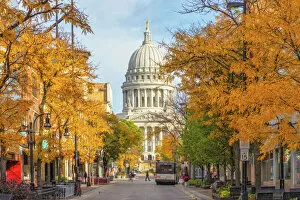 Images Dated 19th October 2015: Madison Wisconsin Capital State Street View