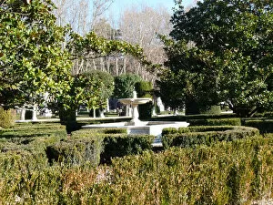 Images Dated 2nd January 2011: Madrid Royal Palace Gardens