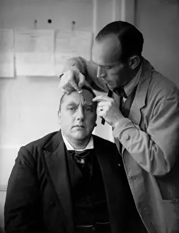 Making Up Actor