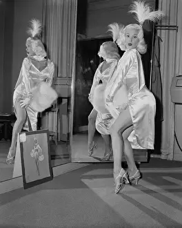 Pinup Prints: Mamie Van Doren Posing in Mirrors