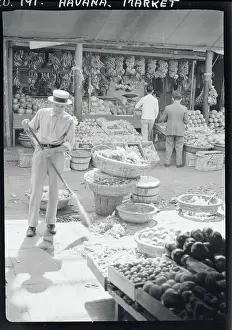 Man Cleaning Market Area