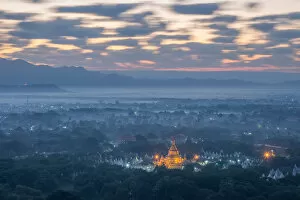 Beautiful Myanmar (formerly Burma) Gallery: Mandalay Hill before sunrise, Myanmar