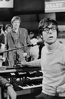Huty25039 Prints: Manfred Mann On Ready Steady Go!