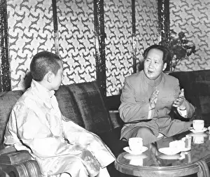 Mao Tse-Tung Talks To Panchen Ngoerhtehn