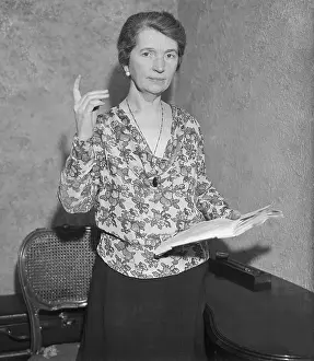 Speaking Prints: Margaret Sanger Preparing for Senate Speech