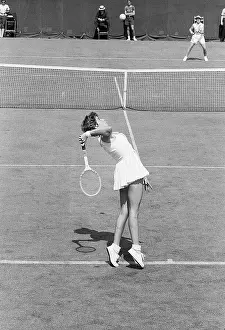 Amateur Prints: Maria Bueno Serves to Nancy Richey