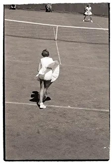 Ball Court Prints: Maria Bueno Serving to Gwyn Thomas