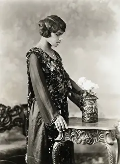 Contralto Prints: Marian Anderson Portrait W/Table & Roses