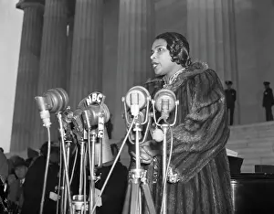 Contralto Prints: Marian Anderson Singing at Lincoln Memorial