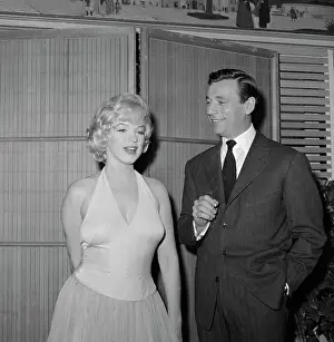 Marilyn at Cocktail Party