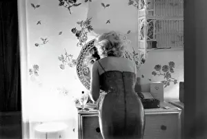 Marilyn Gets Ready For A Night Out