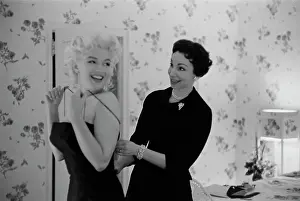 Marilyn Goetz Help Dressing