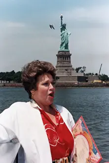 Yacht Prints: Marilyn Horne Sings Aboard Luxury Yacht